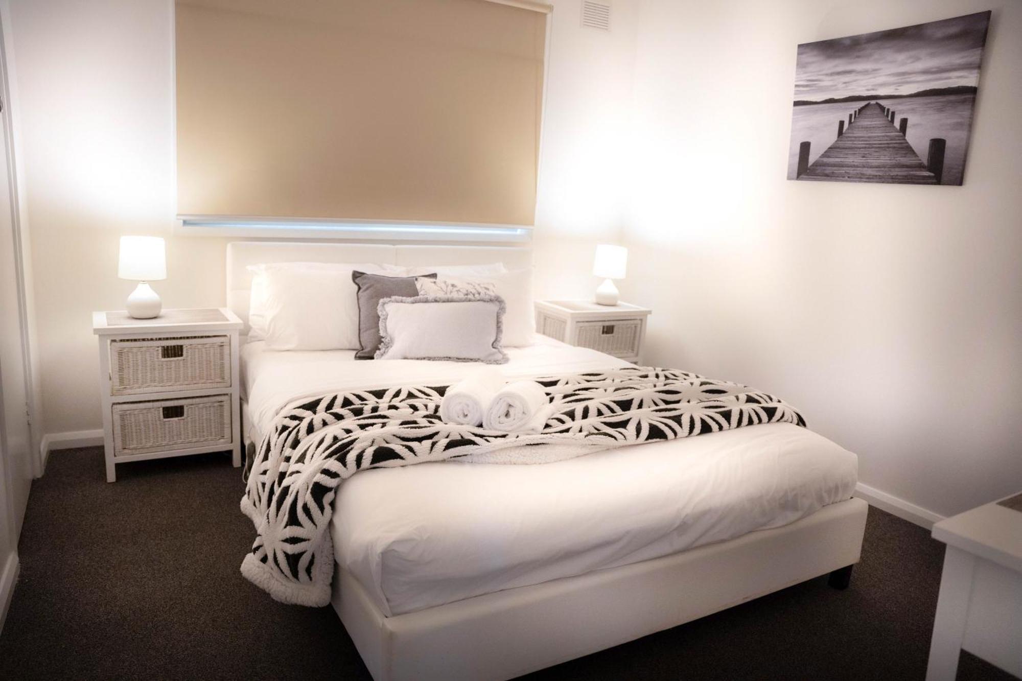 อดีนา ลอดจ์ Aparthotel ไบรท์ ภายนอก รูปภาพ